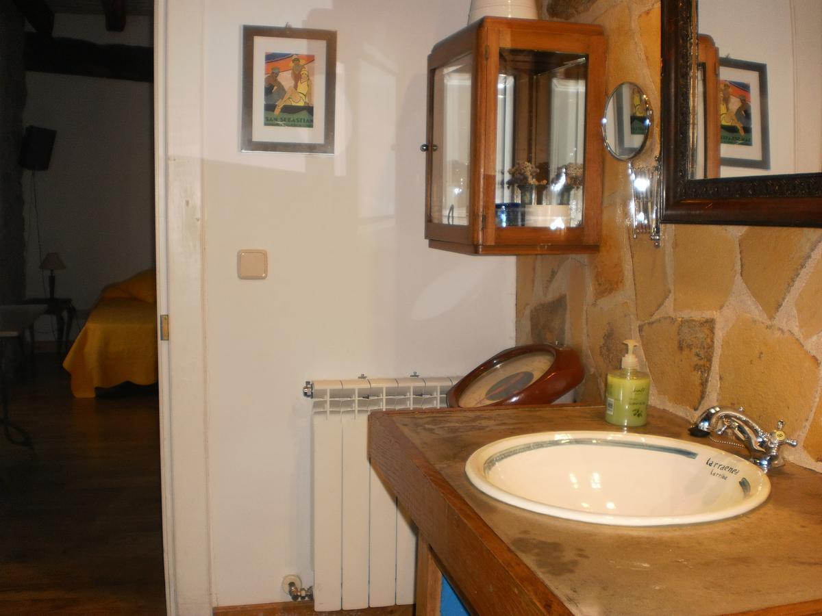 Larraenea Bed And Breakfast Лесака Екстериор снимка
